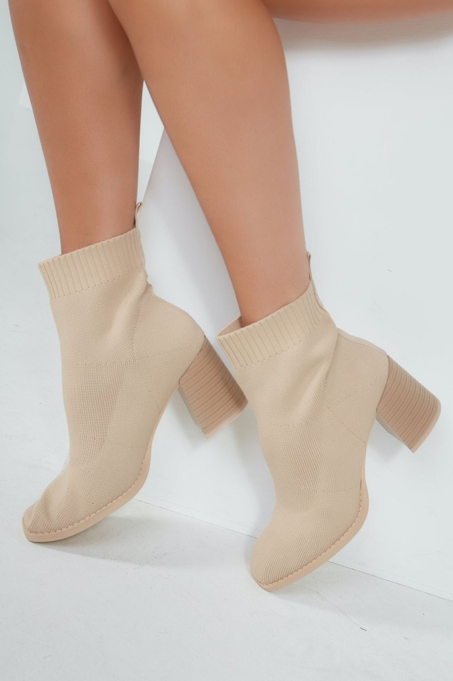 Clothing Bestelle | Ellis Cream Knitted Ankle Boots