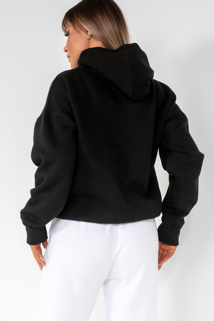 Clothing Style Wise | Lilah Black 'East Hampton' Hoodie